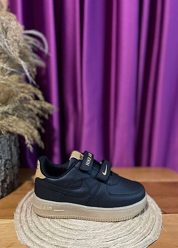 30 Beden siyah Renk Nike ayakkabı 