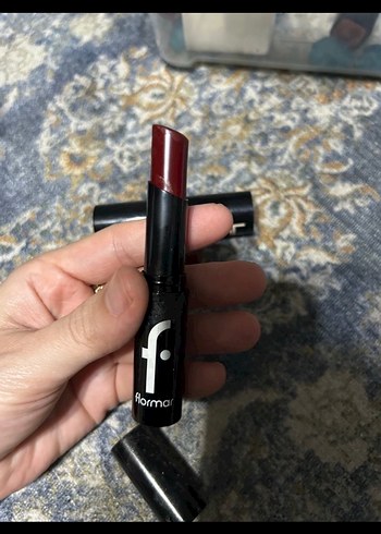 Beden Koyu Kırmızı Ruj Seti