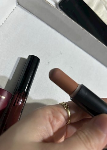Beden Wet n Wild Çift Uçlu Kapatıcı ve Aydınlatıcı