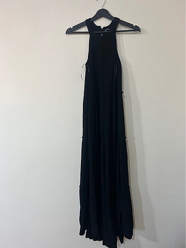 LC Waikiki Halter yaka siyah elbise