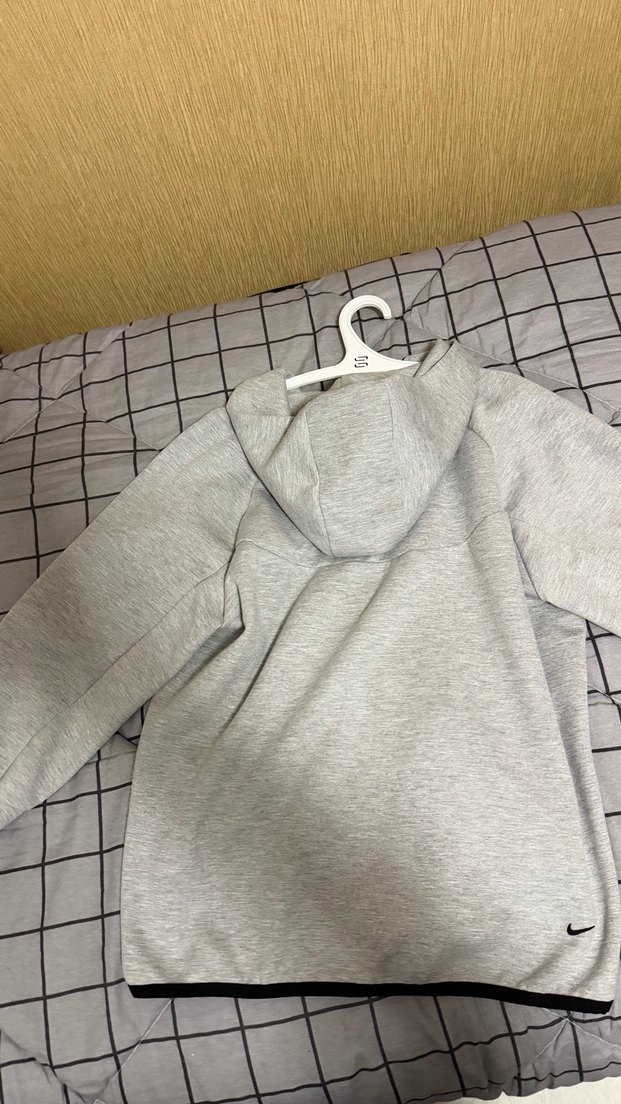 Nike Gri Ve Siyah Eşofman Üstü 2li Verilecek - Görsel 4