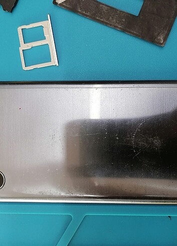 Beden Renk LG Q6 ORJINAL ÇIKMA PARÇALAR ORJINAL PARÇA