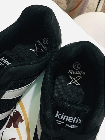 37 Beden siyah Renk Kinetix spor ayakkabı