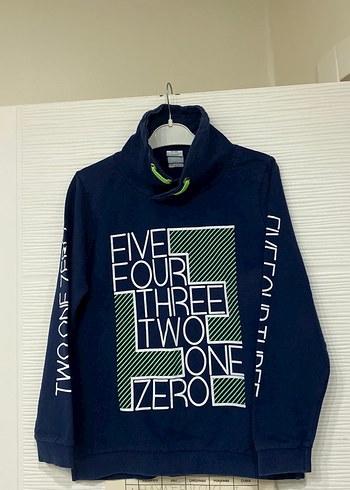 Erkek Çocuk Koyu Mavi Sweatshirt