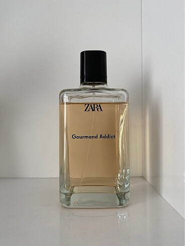 Zara gourmand addict