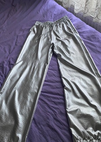 Gri Parlak Kadın Pantolon - Görsel 4