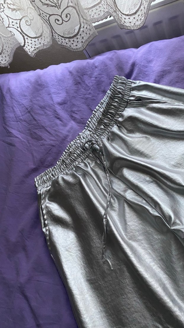 Gri Parlak Kadın Pantolon - Görsel 3