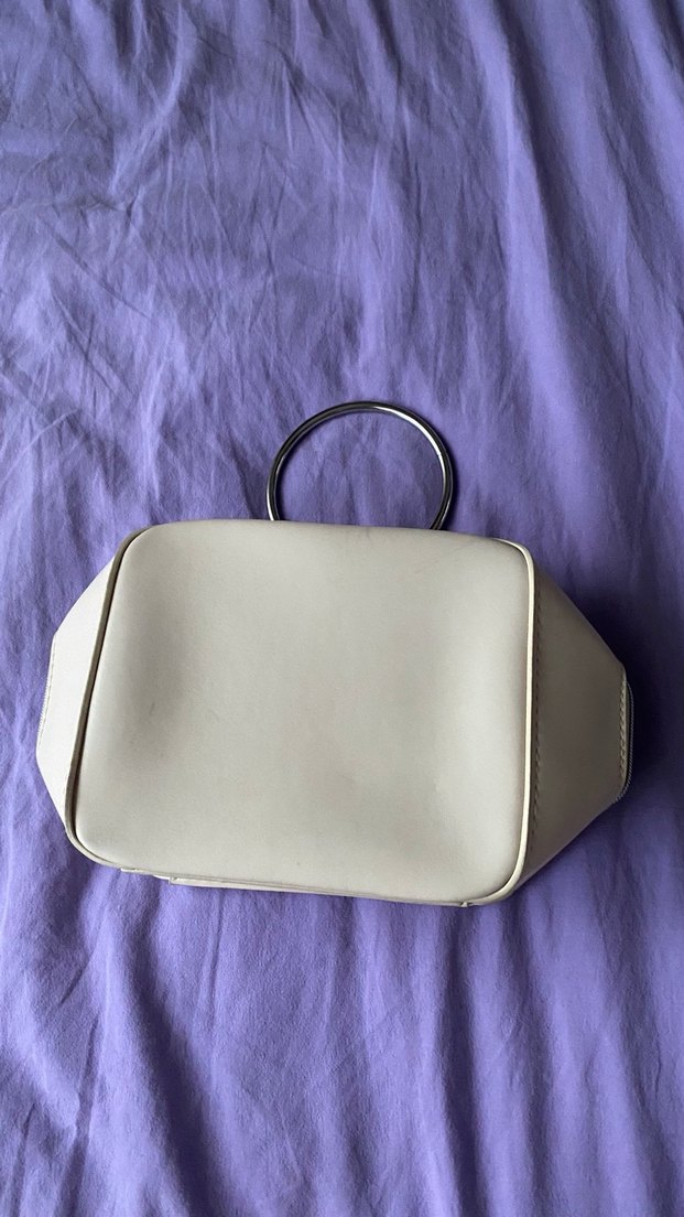 Beyaz Minimalist Deri Kadın Çanta - Görsel 3