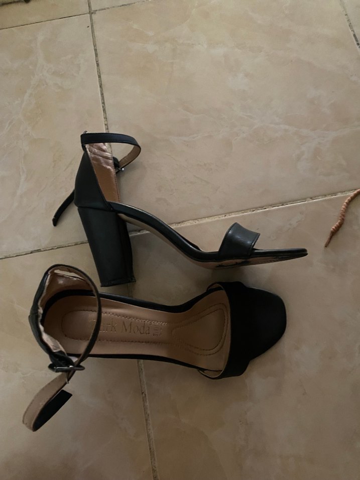 Kadın Siyah Tokalı Blok Topuklu Akşam Ayakkabısı - Görsel 3