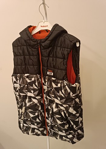 Erkek Çocuk Kapüşonlu Desenli Yelek - Görsel 3