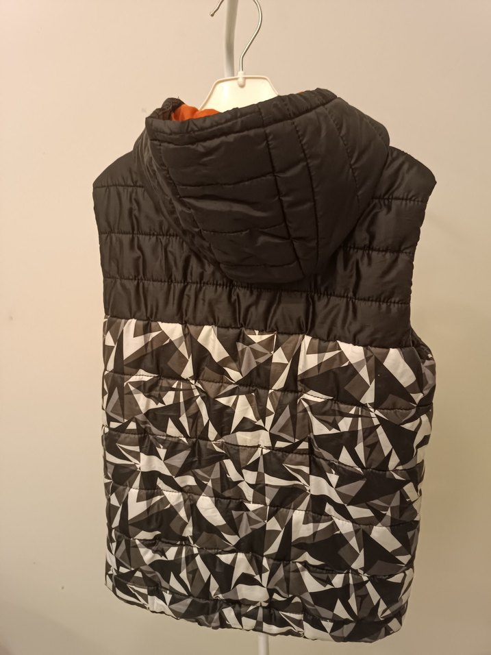 Erkek Çocuk Kapüşonlu Desenli Yelek - Görsel 4