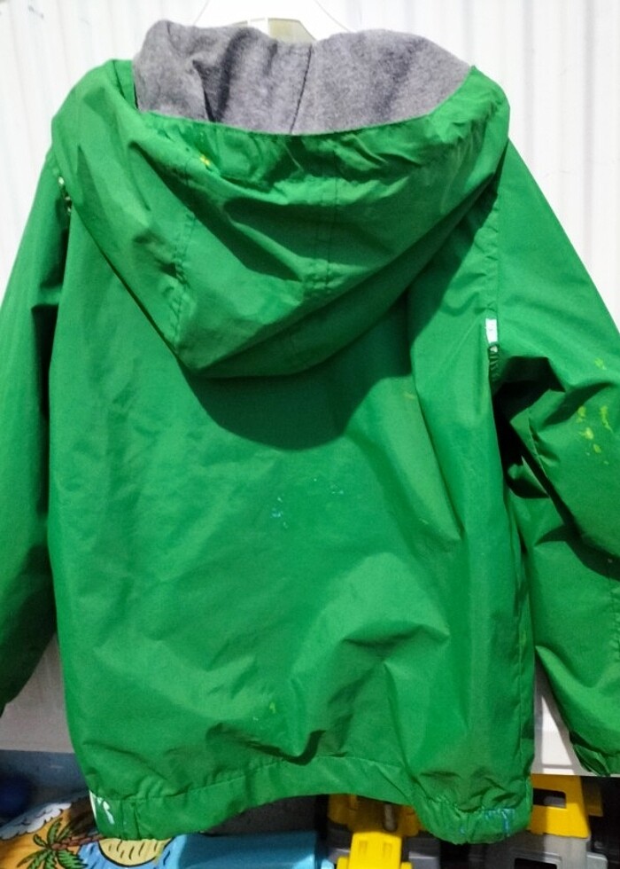 LC Waikiki yağmurluk - Görsel 2