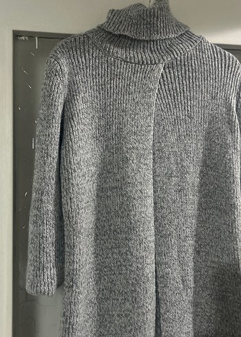 Gri Yüksek Yakalı Kadın Triko Kazak - Görsel 2