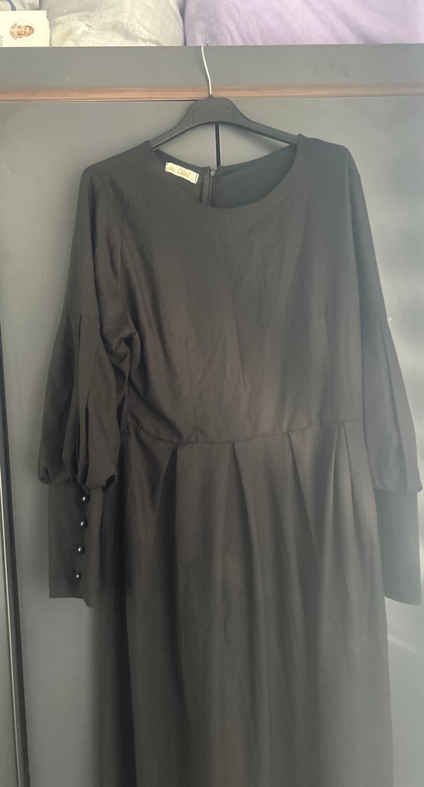 Düğmeli Siyah Uzun Keten Elbise - Görsel 2