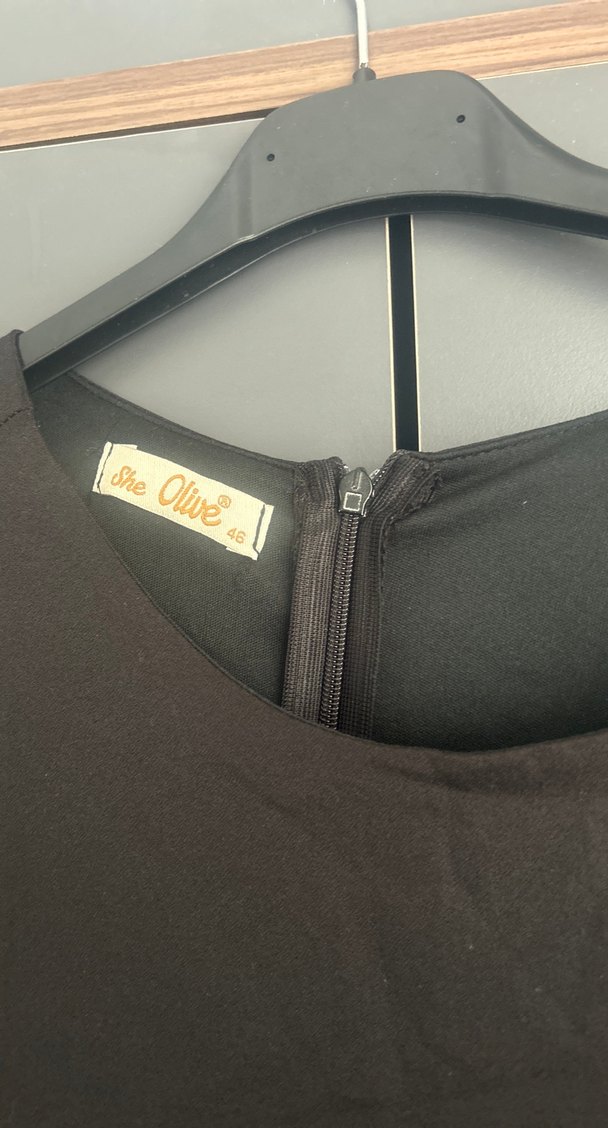 Düğmeli Siyah Uzun Keten Elbise - Görsel 4