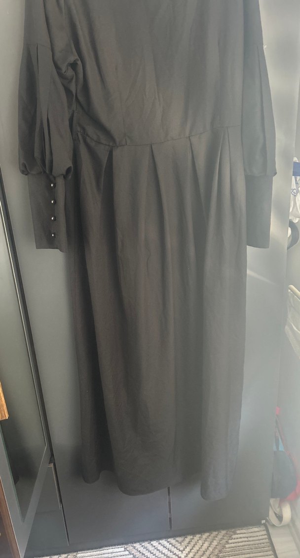 Düğmeli Siyah Uzun Keten Elbise - Görsel 3