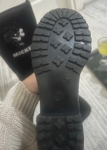 Siyah Mickey Baskılı Lastik Bot - Görsel 5