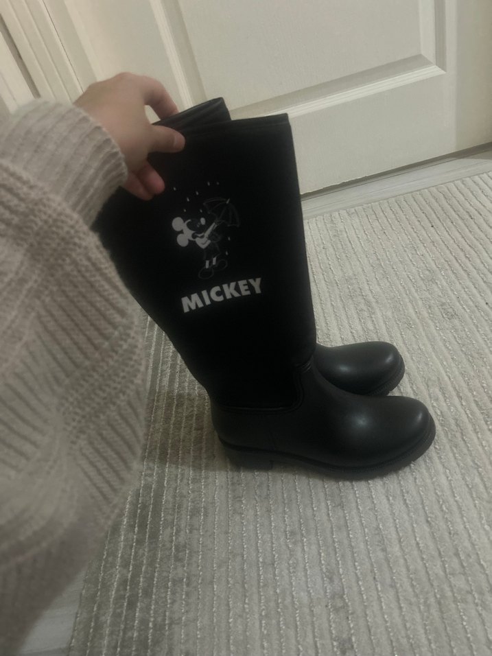 Siyah Mickey Baskılı Lastik Bot - Görsel 3