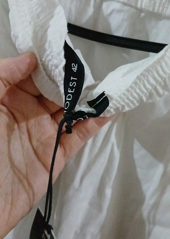 Düğmeli Beyaz Keten Kadın Gömlek - Görsel 3