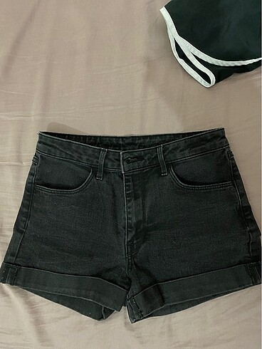 H&M kadın siyah şort