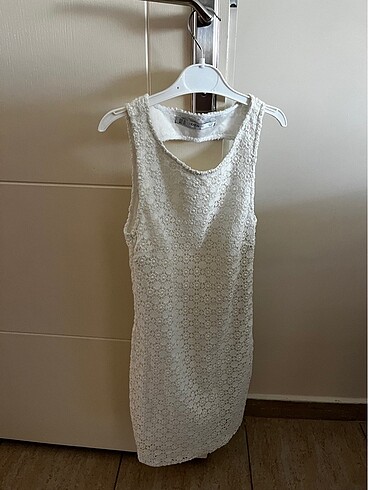 Zara Kız çocuk (xs) zara sırtı açık elbise