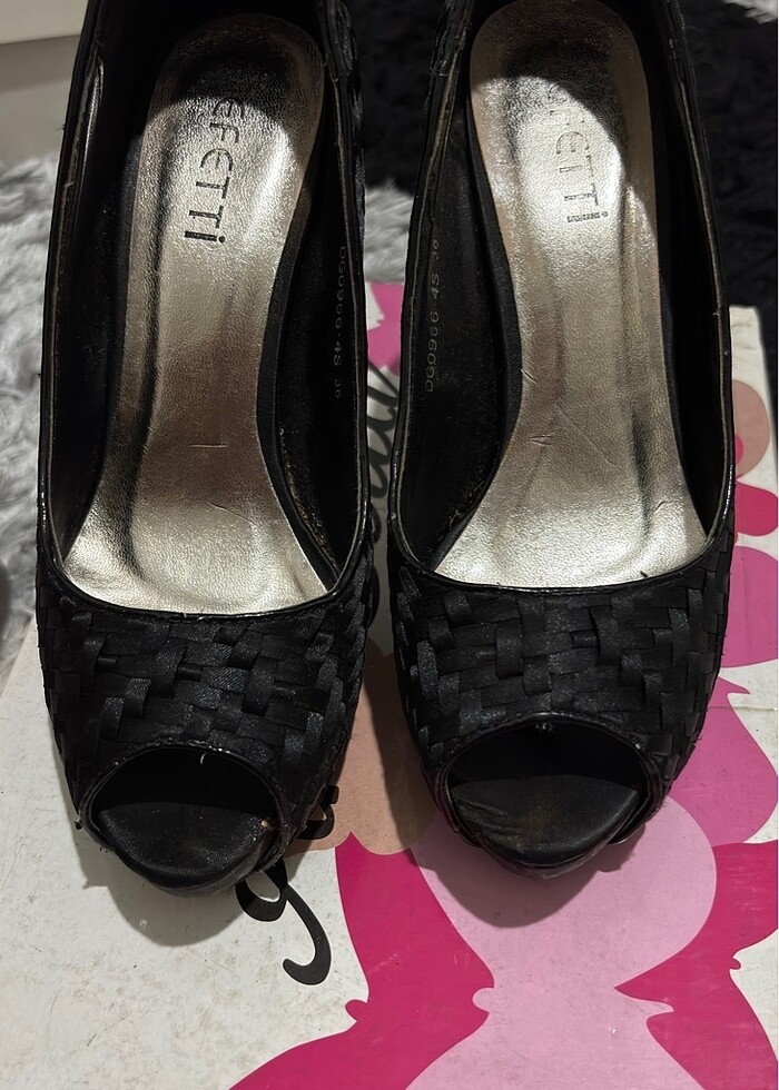 Siyah platformlu topuklu ayakkabı - Görsel 2