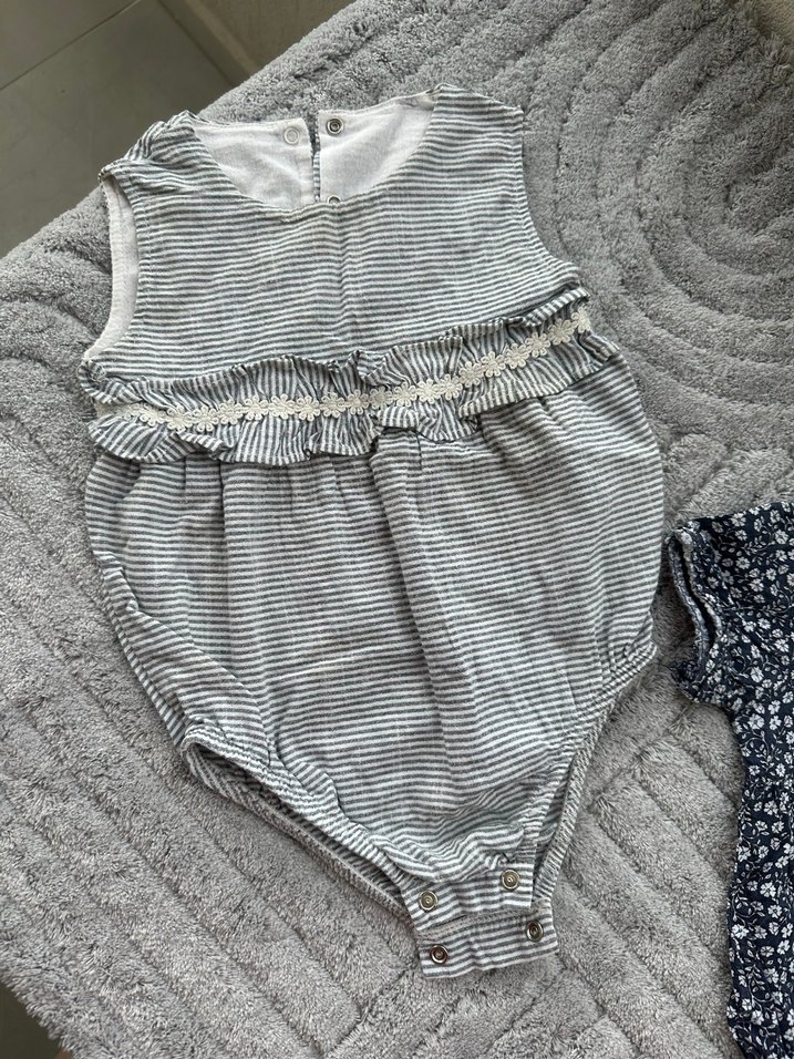 Dantel Detaylı Askısız Gri Bebek Body - Görsel 2