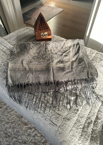 Gri İpek Görünümlü Bohem Kadın Şalı - Görsel 5