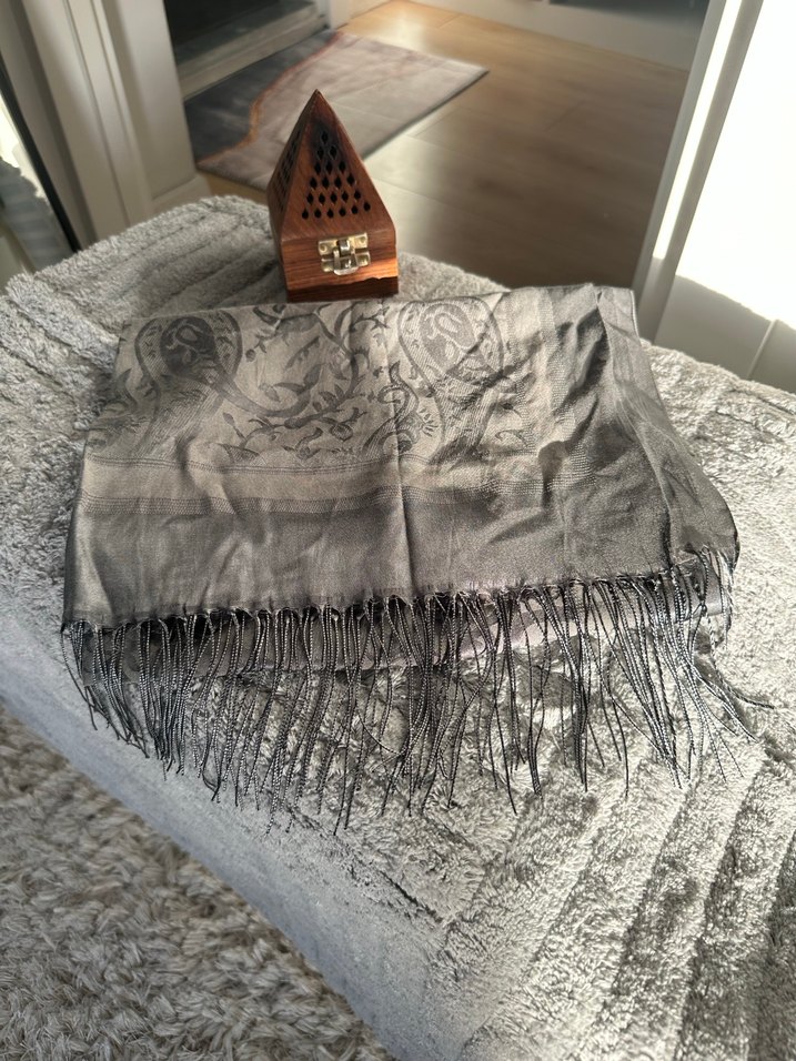Gri İpek Görünümlü Bohem Kadın Şalı - Görsel 5