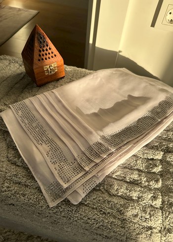 Beyaz Parlak taşlı Kadın Şal - Görsel 4