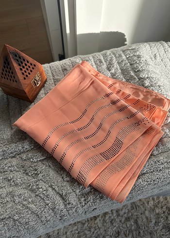 Pembe Parlak Pliseli Kadın Şal - Görsel 2