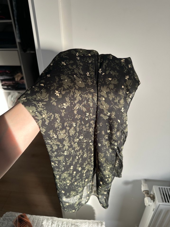 Kadın çiçek Desenli şal eşarp - Görsel 4