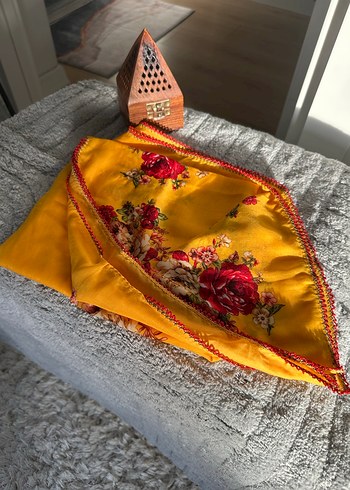 Sarı Çiçek Desenli pamuk yazma eşarp - Görsel 2