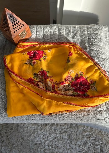 Sarı Çiçek Desenli pamuk yazma eşarp - Görsel 3