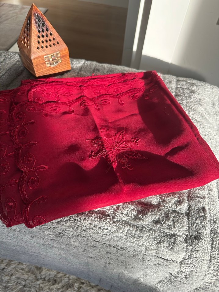 Dantel Detaylı Bordo Kadın eşarp - Görsel 2