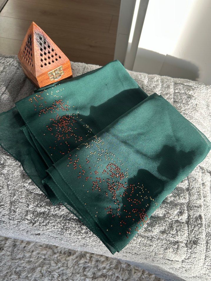 Taş detaylı Boncuklu Kadın Şalı - Görsel 3