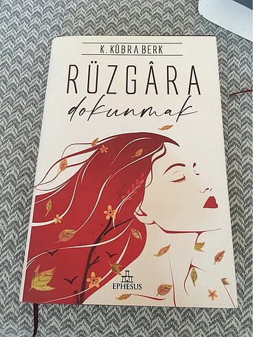 K. Kübra Berk Rüzgara Dokunmak (ciltli)