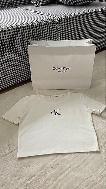 Calvin klein tshirt