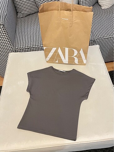 Zara polyamid tshirt