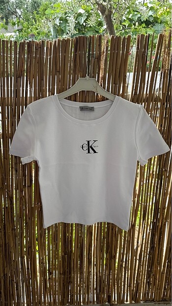 Calvin klein tshirt