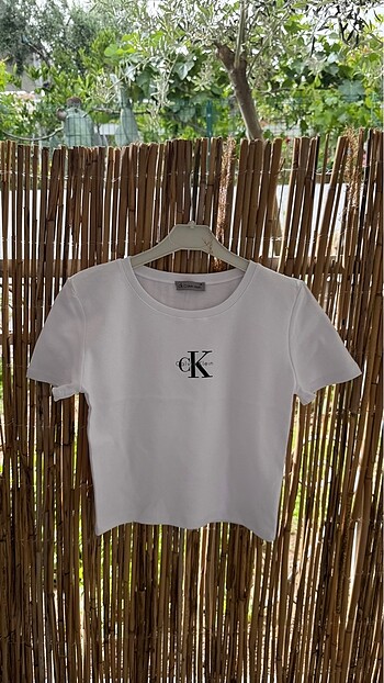 l Beden beyaz Renk Calvin klein tshirt