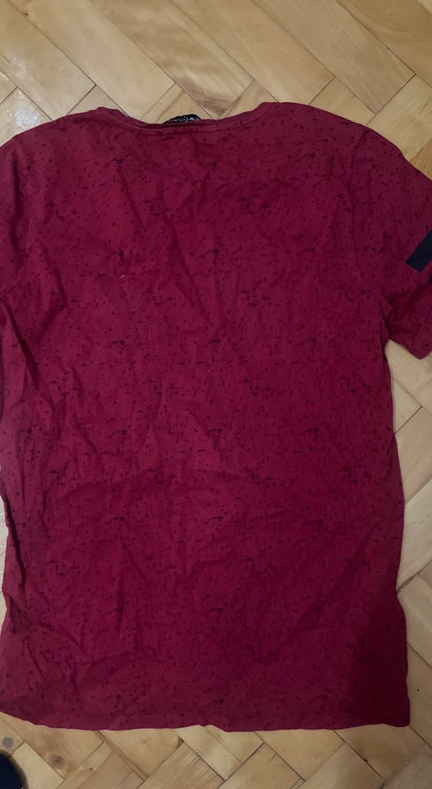 Kırmızı Baskılı Erkek Kısa Kollu Tişört - Görsel 3