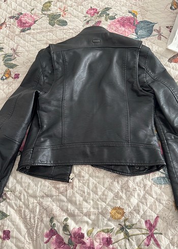 Kadın Siyah Kısa Deri Biker Ceket - Görsel 2