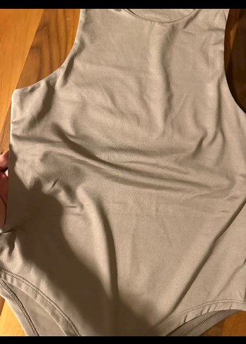 Trendyol & Milla Bej Yüksek Yakalı Kolsuz Bodysuit