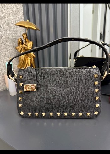 Valentino Siyah Deri Zımbalı Kadın Çanta - Görsel 3