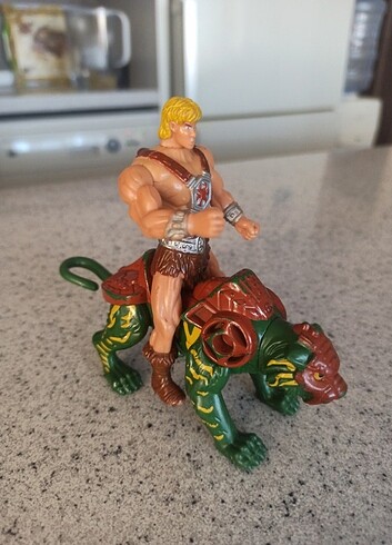HE-MAN VE ATILGAN DİYE BİLİYORUM.