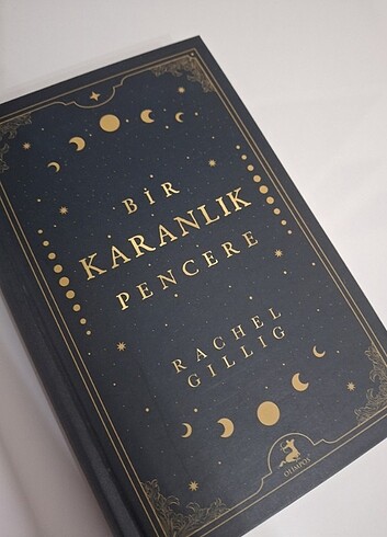  Bir karanlık pencere 