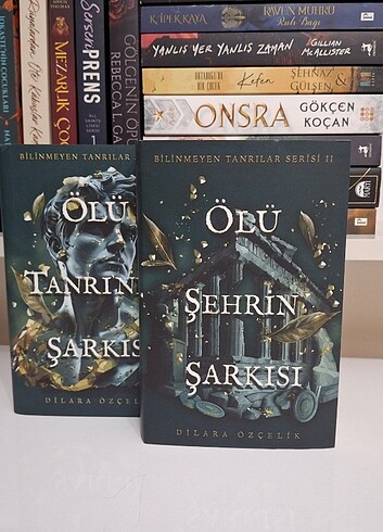 Bilinmeyen Tanrılar Serisi