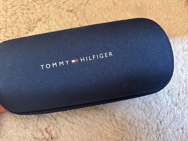  Beden TOMMY HİLFİGER GÖZLÜK