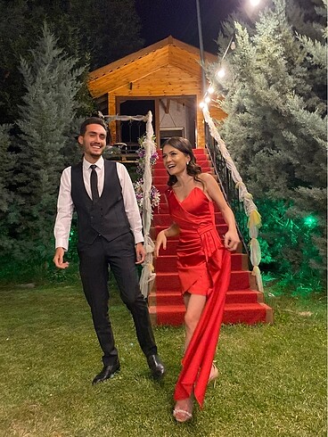 KIRMIZI MİNİ SATEN ELBİSE
